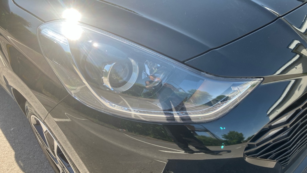Hyundai i10 1.2 [79] Premium 5dr Auto [Nav] Petrol Hatchback - Image 39