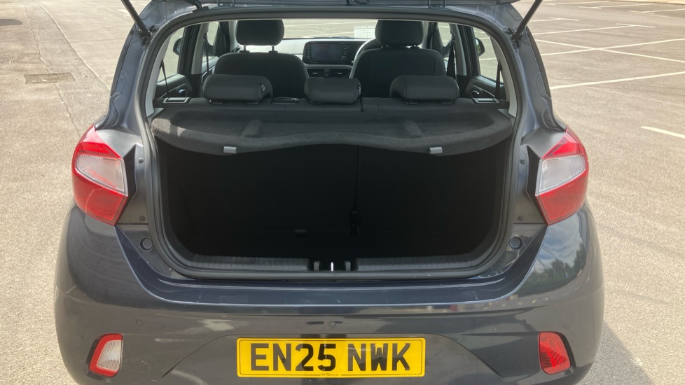 Hyundai i10 1.2 [79] Advance 5dr Auto [Nav] Petrol Hatchback - Image 4