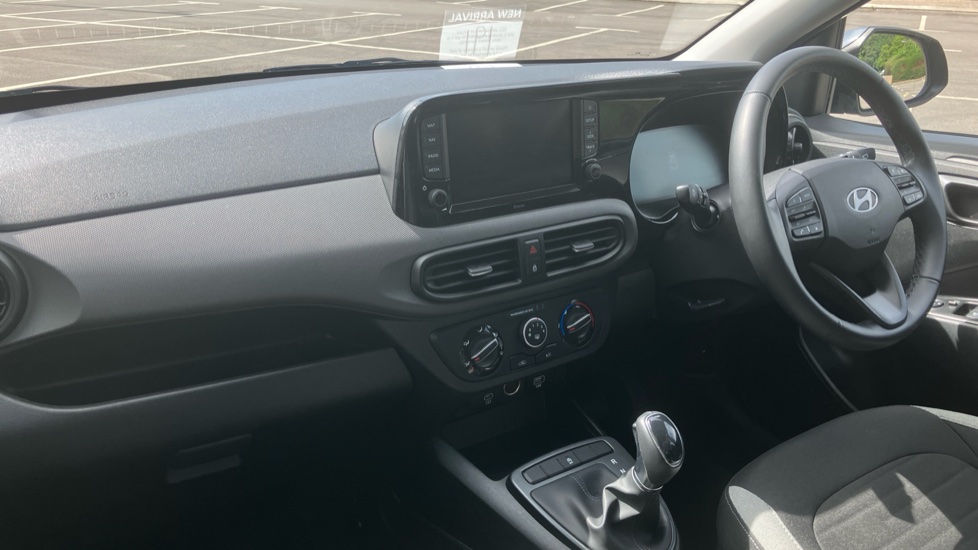 Hyundai i10 1.2 [79] Advance 5dr Auto [Nav] Petrol Hatchback - Image 9