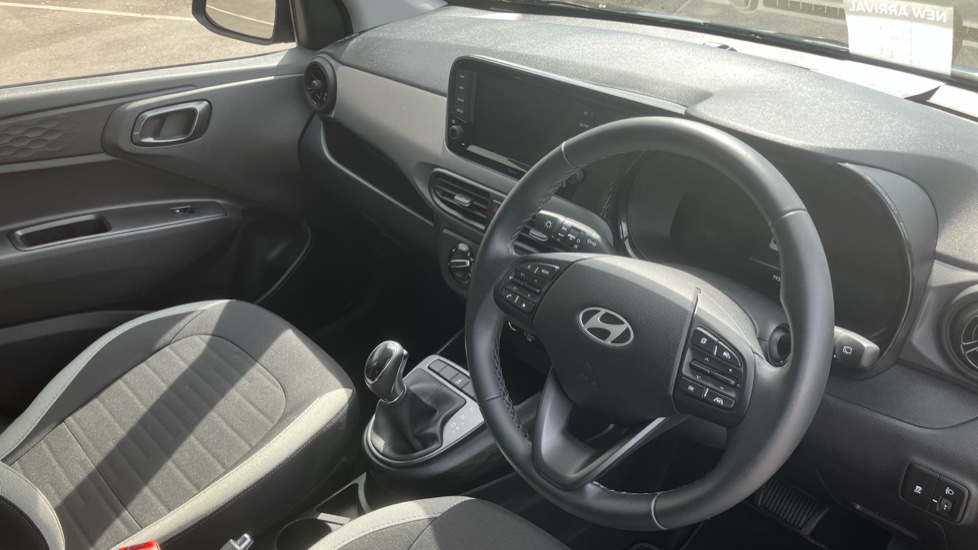 Hyundai i10 1.2 [79] Advance 5dr Auto [Nav] Petrol Hatchback - Image 11