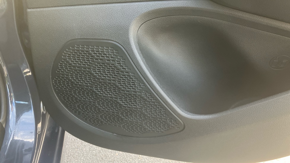 Hyundai i10 1.2 [79] Advance 5dr Auto [Nav] Petrol Hatchback - Image 37
