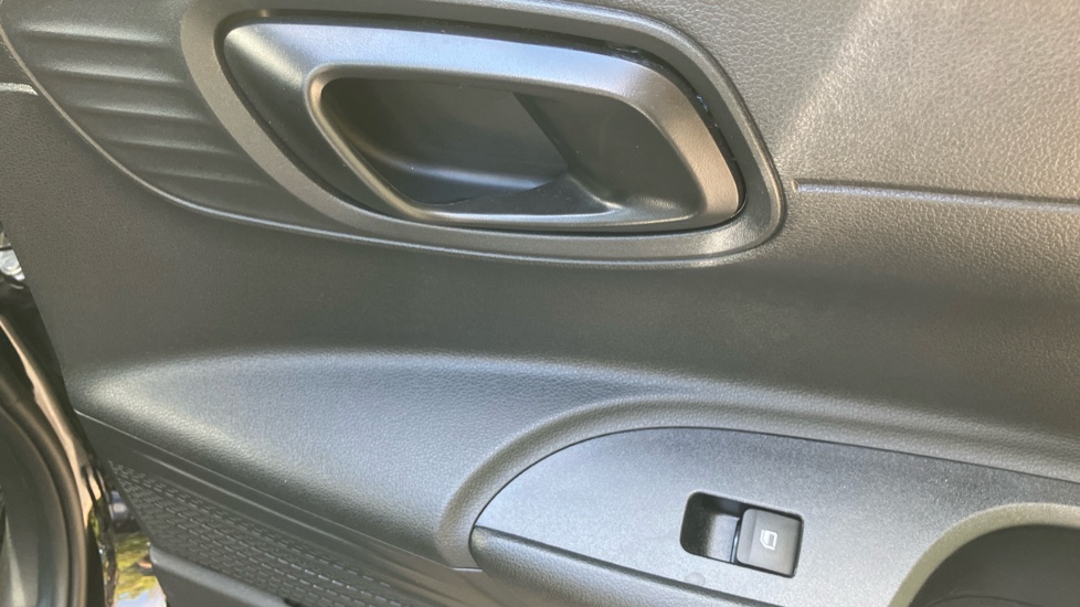 Hyundai i20 1.0T GDi Advance [Nav] 5dr Petrol Hatchback - Image 39