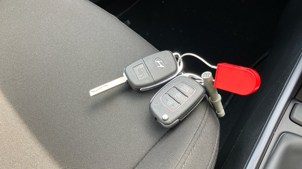 Hyundai BAYON 1.0 TGDi Advance 5dr Petrol Hatchback - Image 20