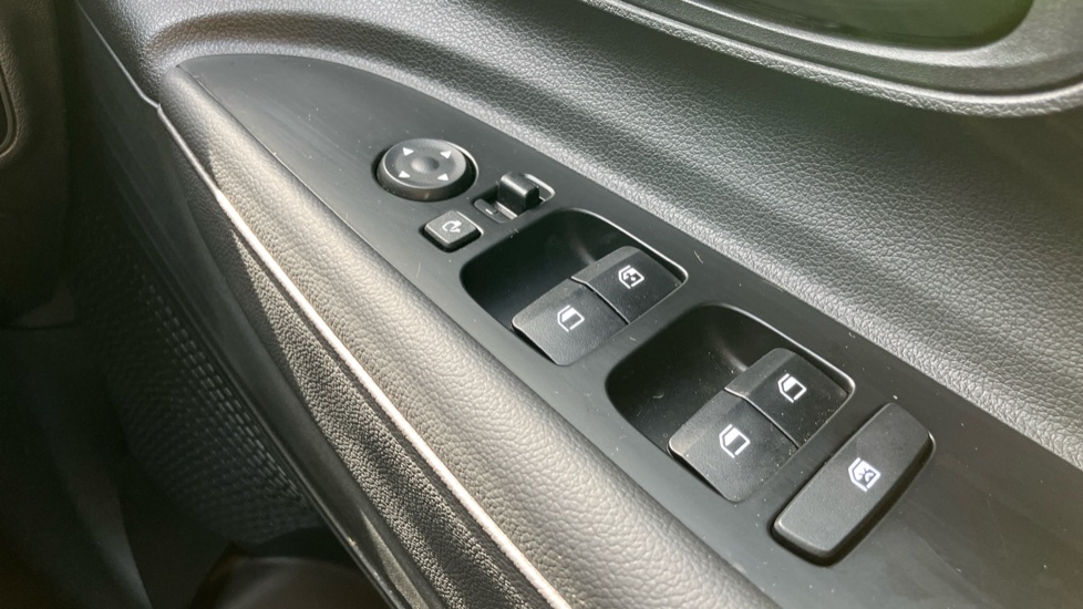 Hyundai BAYON 1.0 TGDi Advance 5dr Petrol Hatchback - Image 21