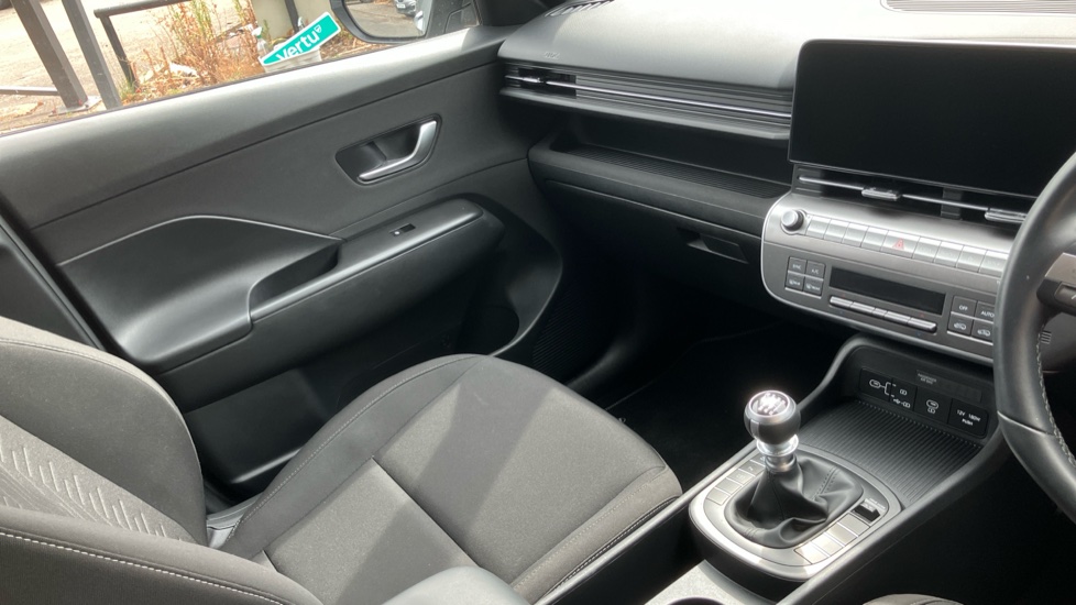 Hyundai KONA 1.6T 138 Advance 5dr Petrol Hatchback - Image 14