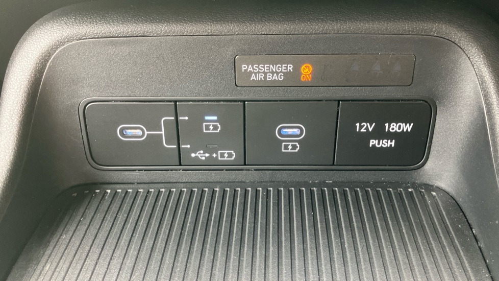 Hyundai KONA 1.6T 138 Advance 5dr Petrol Hatchback - Image 29
