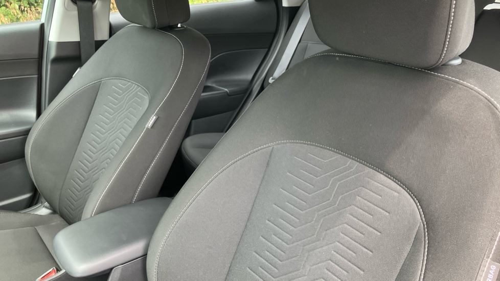 Hyundai KONA 1.6T 138 Advance 5dr Petrol Hatchback - Image 46