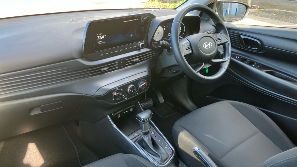 Hyundai i20 1.0T GDi Advance 5dr DCT Petrol Hatchback - Image 9