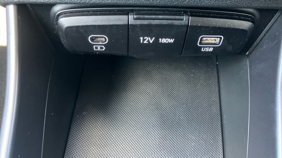 Hyundai i20 1.0T GDi Advance 5dr DCT Petrol Hatchback - Image 24