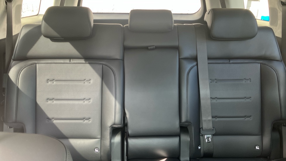 Hyundai SANTA FE 1.6 TGDi 239 Hybrid Ultimate 5dr Auto Hybrid Estate - Image 15