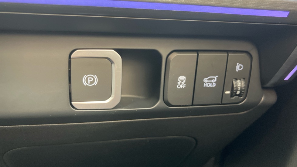 Hyundai SANTA FE 1.6 TGDi 239 Hybrid Ultimate 5dr Auto Hybrid Estate - Image 30