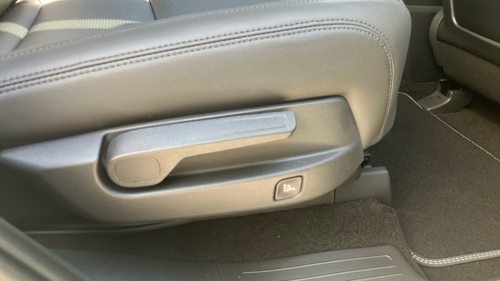 Hyundai SANTA FE 1.6 TGDi 239 Hybrid Ultimate 5dr Auto Hybrid Estate - Image 44