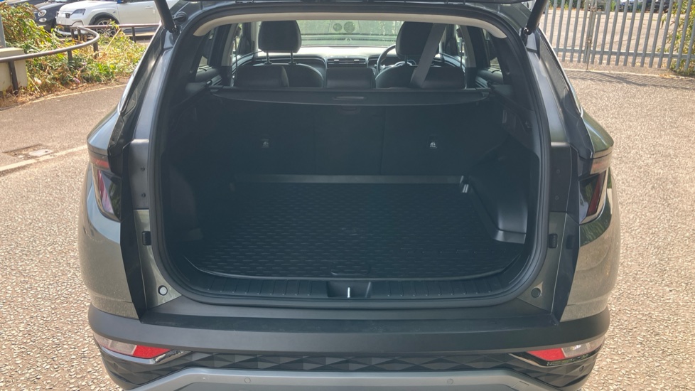 Hyundai TUCSON 1.6 TGDi Hybrid 230 Ultimate 5dr 2WD Auto Hybrid Estate - Image 4