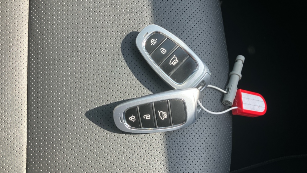 Hyundai TUCSON 1.6 TGDi Hybrid 230 Ultimate 5dr 2WD Auto Hybrid Estate - Image 20