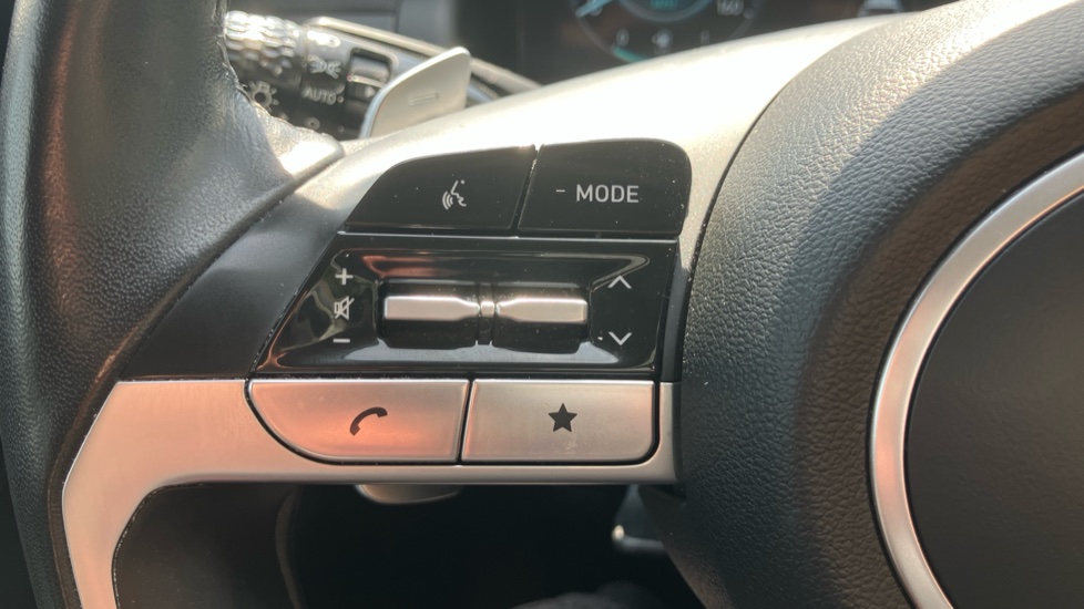 Hyundai TUCSON 1.6 TGDi Hybrid 230 Ultimate 5dr 2WD Auto Hybrid Estate - Image 23
