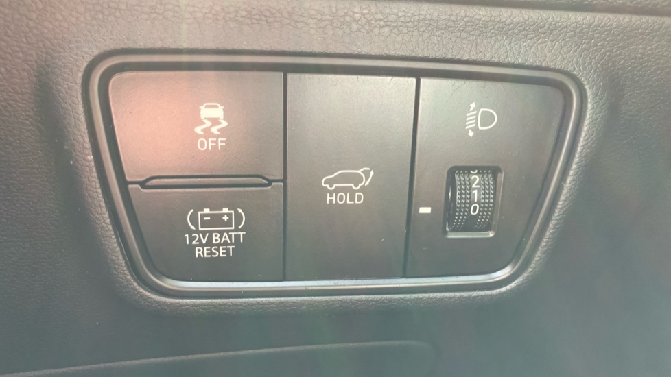 Hyundai TUCSON 1.6 TGDi Hybrid 230 Ultimate 5dr 2WD Auto Hybrid Estate - Image 25