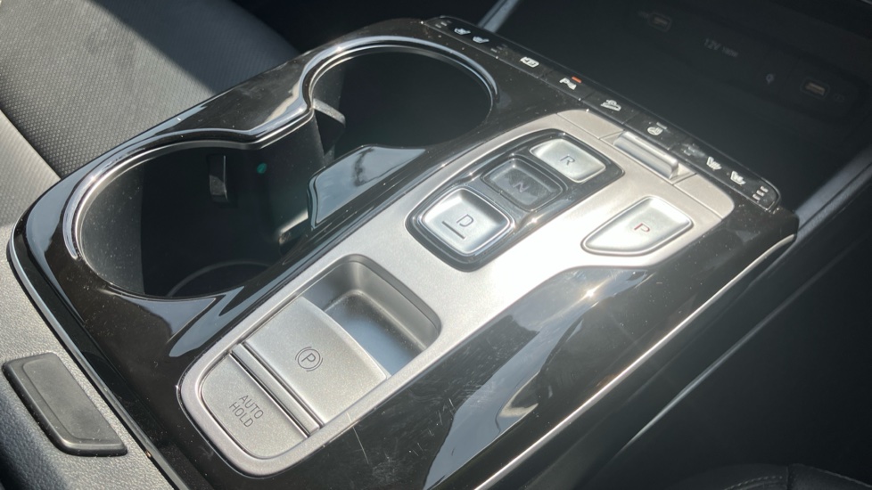 Hyundai TUCSON 1.6 TGDi Hybrid 230 Ultimate 5dr 2WD Auto Hybrid Estate - Image 31