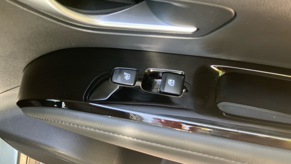 Hyundai TUCSON 1.6 TGDi Hybrid 230 Ultimate 5dr 2WD Auto Hybrid Estate - Image 42