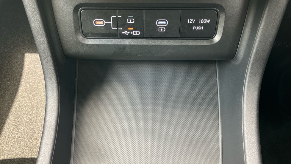 Hyundai TUCSON 1.6T 150 Premium 5dr DCT Petrol Estate - Image 33