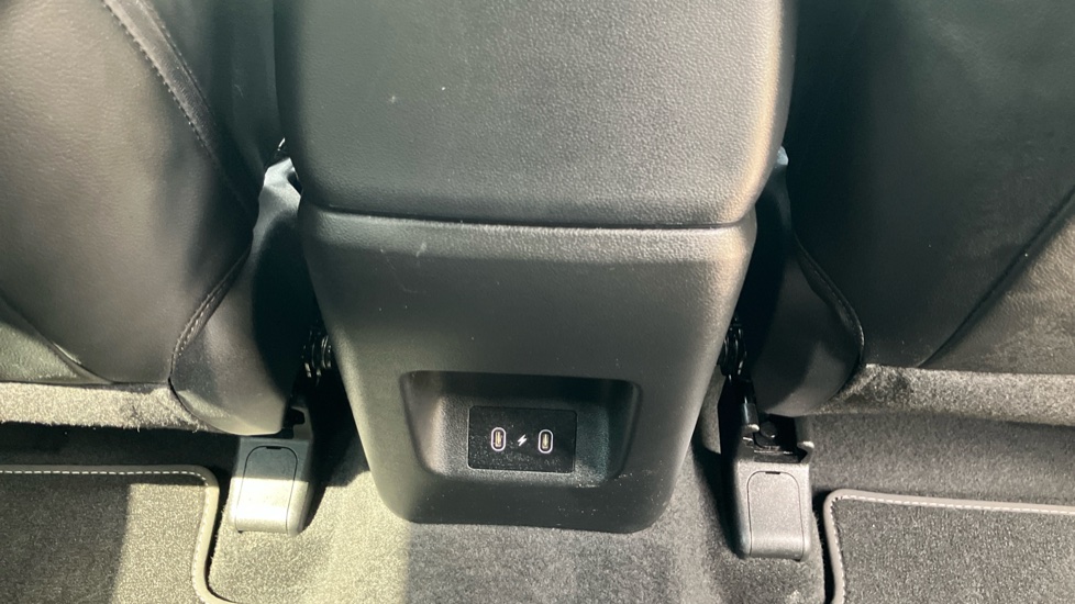 Hyundai TUCSON 1.6T 150 Premium 5dr DCT Petrol Estate - Image 48