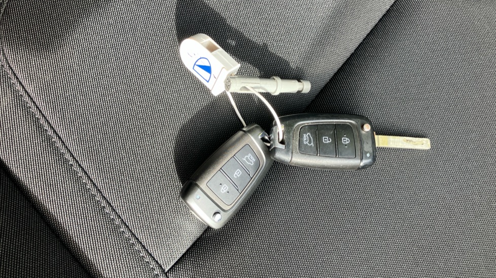 Hyundai TUCSON 1.6 TGDi SE Connect 5dr 2WD Petrol Estate - Image 20