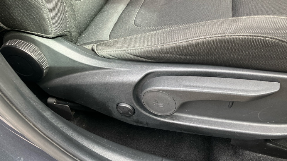 Hyundai TUCSON 1.6 TGDi SE Connect 5dr 2WD Petrol Estate - Image 39