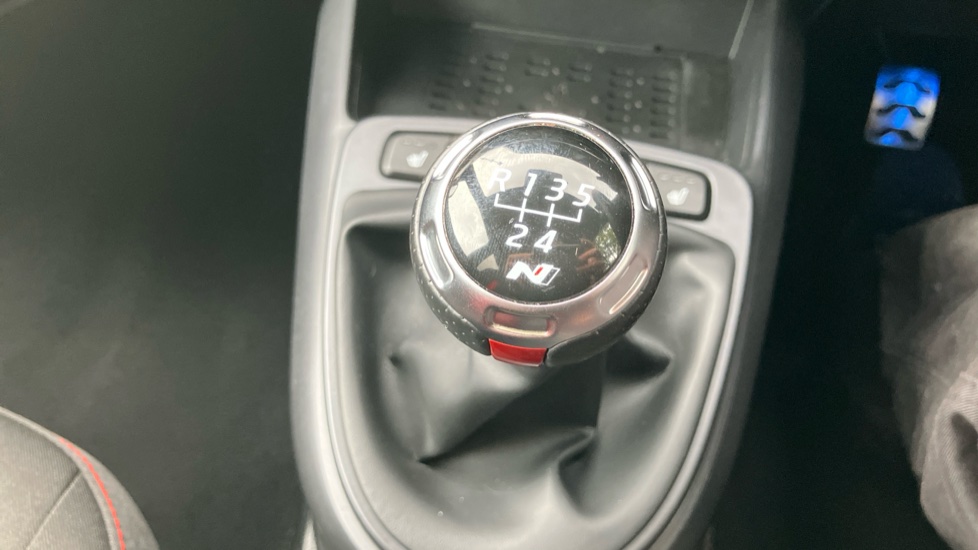 Hyundai i10 1.0T [90] N Line 5dr [Nav] Petrol Hatchback - Image 31