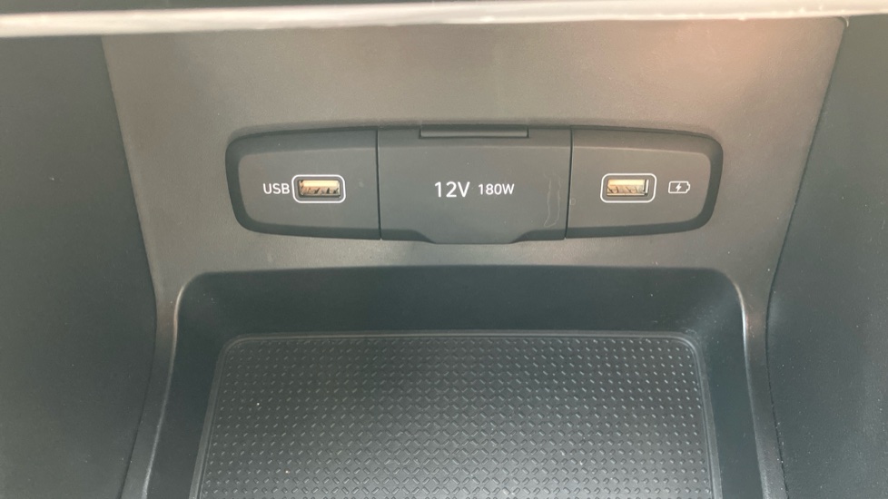 Hyundai TUCSON 1.6 TGDi SE Connect 5dr 2WD Petrol Estate - Image 29