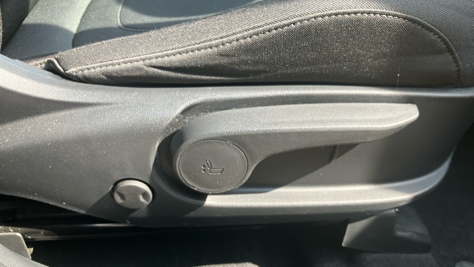 Hyundai TUCSON 1.6 TGDi SE Connect 5dr 2WD Petrol Estate - Image 39