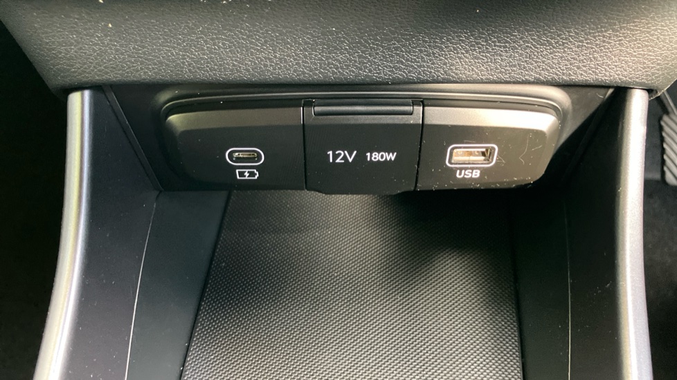 Hyundai i20 1.0T GDi 90 Black Line 5dr Petrol Hatchback - Image 30