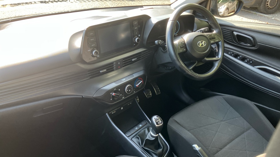 Hyundai BAYON 1.0 TGDi 48V MHEV SE Connect 5dr Petrol Hatchback - Image 9