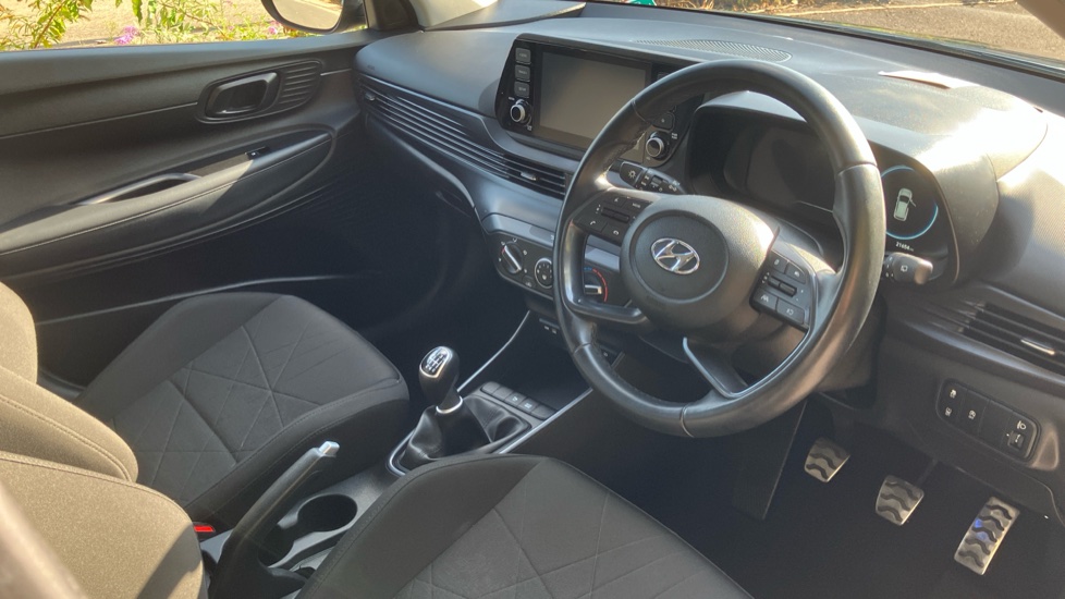 Hyundai BAYON 1.0 TGDi 48V MHEV SE Connect 5dr Petrol Hatchback - Image 11