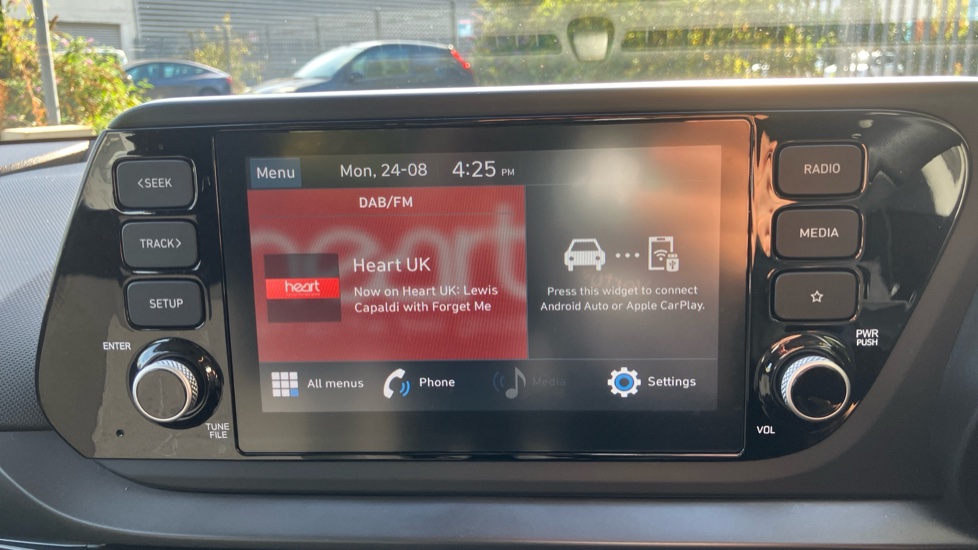 Hyundai BAYON 1.0 TGDi 48V MHEV SE Connect 5dr Petrol Hatchback - Image 12