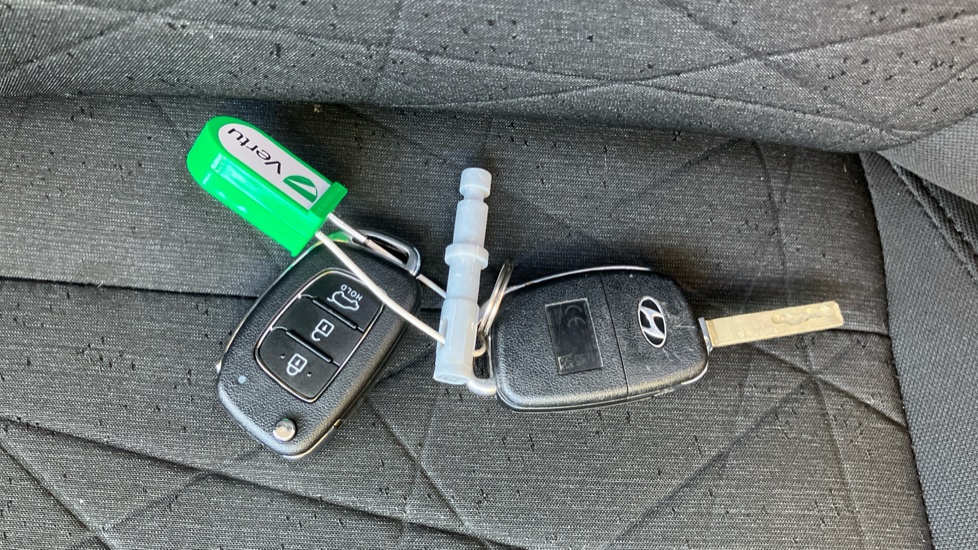 Hyundai BAYON 1.0 TGDi 48V MHEV SE Connect 5dr Petrol Hatchback - Image 20