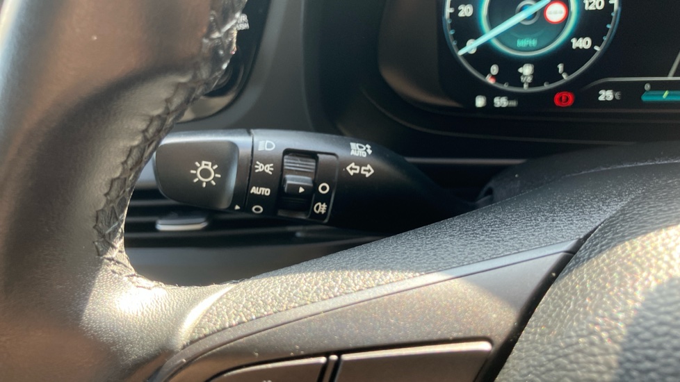 Hyundai BAYON 1.0 TGDi 48V MHEV SE Connect 5dr Petrol Hatchback - Image 24