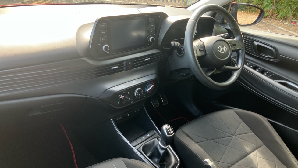 Hyundai BAYON 1.0 TGDi 48V MHEV SE Connect 5dr Petrol Hatchback - Image 9