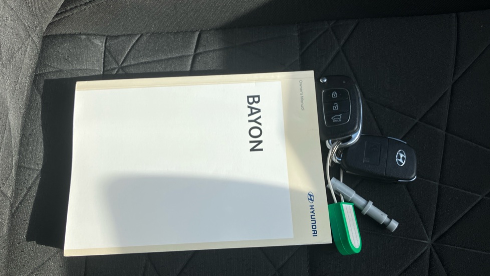 Hyundai BAYON 1.0 TGDi 48V MHEV SE Connect 5dr Petrol Hatchback - Image 19