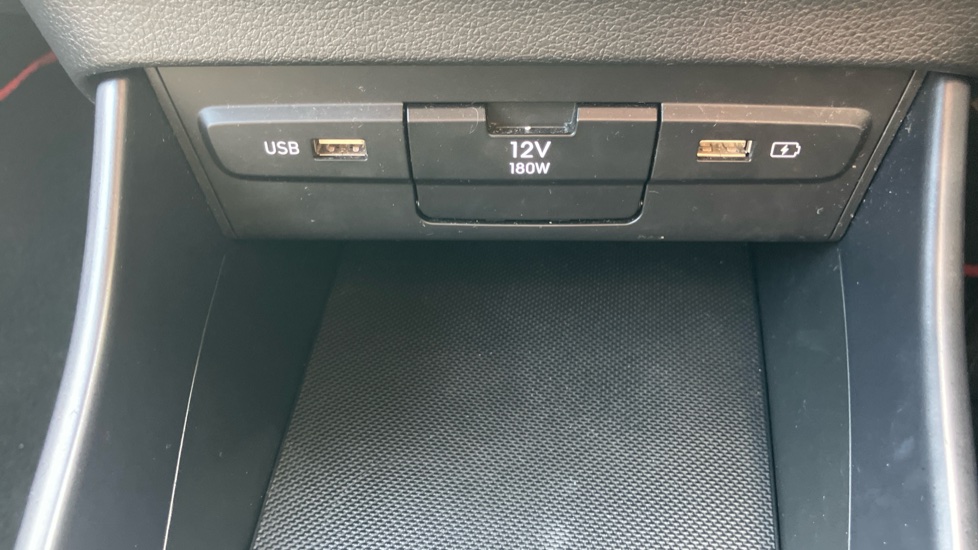 Hyundai BAYON 1.0 TGDi 48V MHEV SE Connect 5dr Petrol Hatchback - Image 29