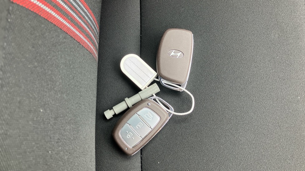 Hyundai i20 1.0T GDi N Line S 5dr Petrol Hatchback - Image 20