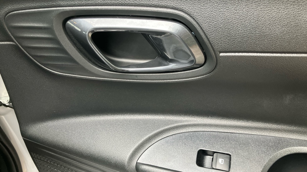 Hyundai i20 1.0T GDi N Line S 5dr Petrol Hatchback - Image 38