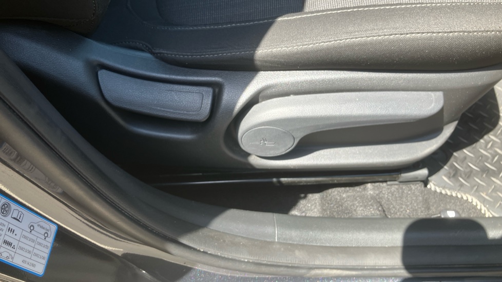 Hyundai KONA 1.0 TGDi 48V MHEV SE Connect 5dr Petrol Hatchback - Image 34