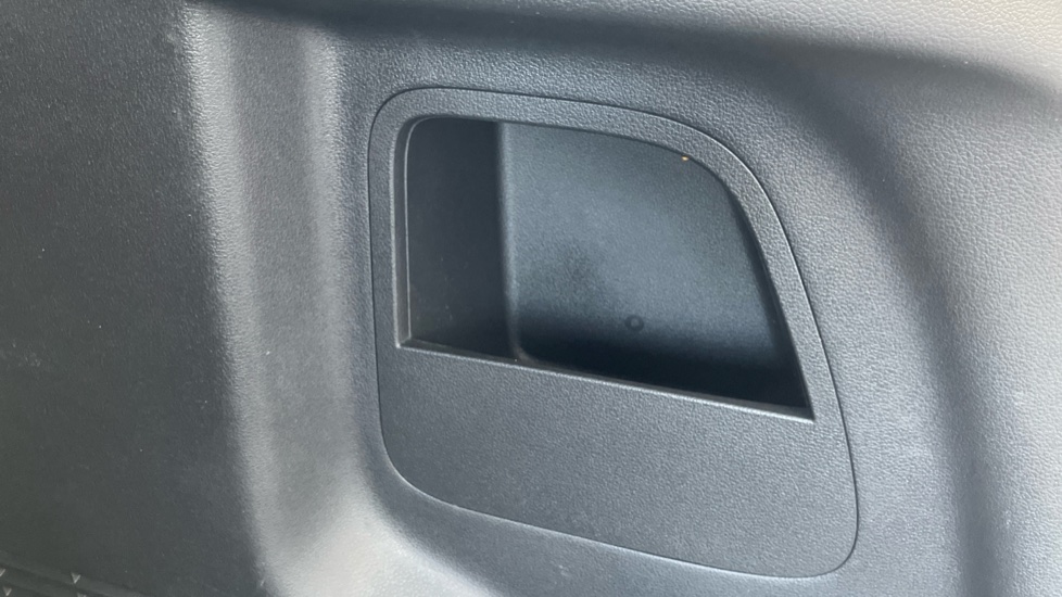 Hyundai KONA 1.0 TGDi 48V MHEV SE Connect 5dr Petrol Hatchback - Image 39