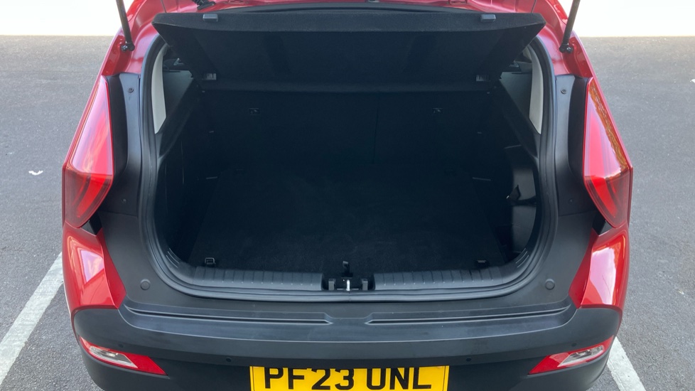 Hyundai BAYON 1.0 TGDi 48V MHEV Premium 5dr DCT Petrol Hatchback - Image 4