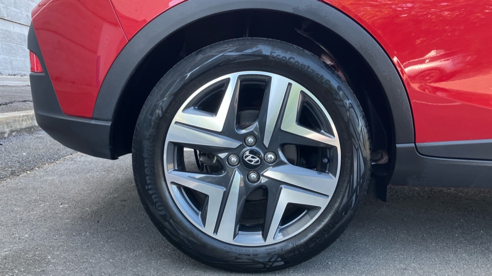 Hyundai BAYON 1.0 TGDi 48V MHEV Premium 5dr DCT Petrol Hatchback - Image 7
