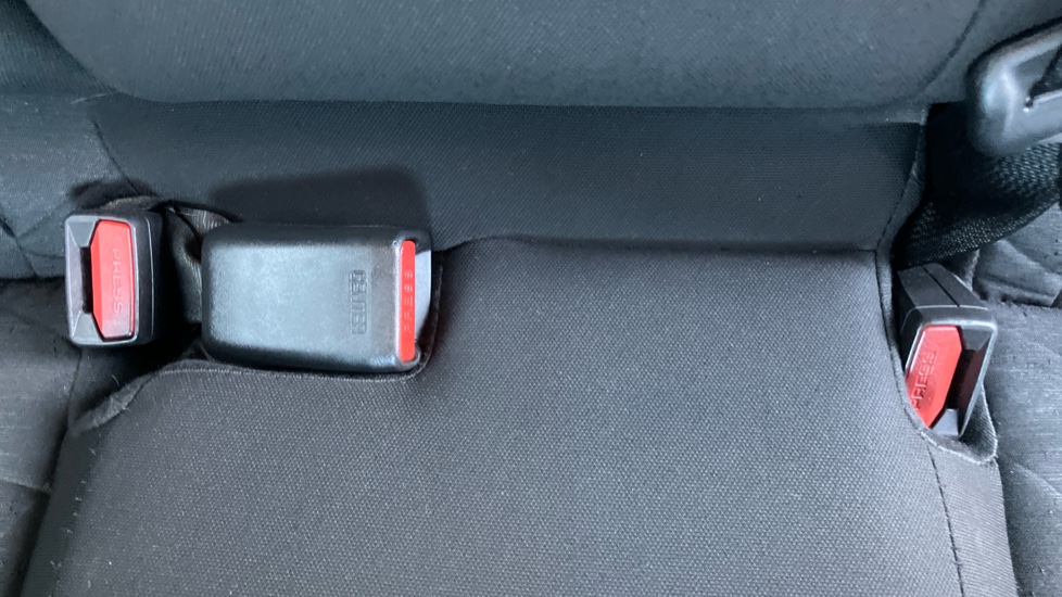 Hyundai BAYON 1.0 TGDi 48V MHEV Premium 5dr DCT Petrol Hatchback - Image 17