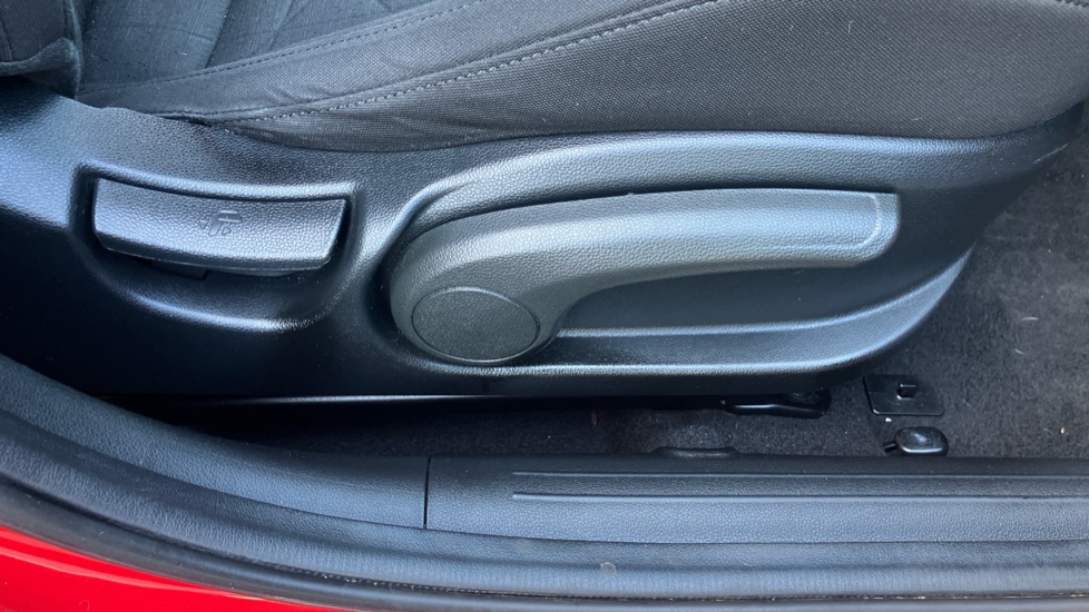 Hyundai BAYON 1.0 TGDi 48V MHEV Premium 5dr DCT Petrol Hatchback - Image 39