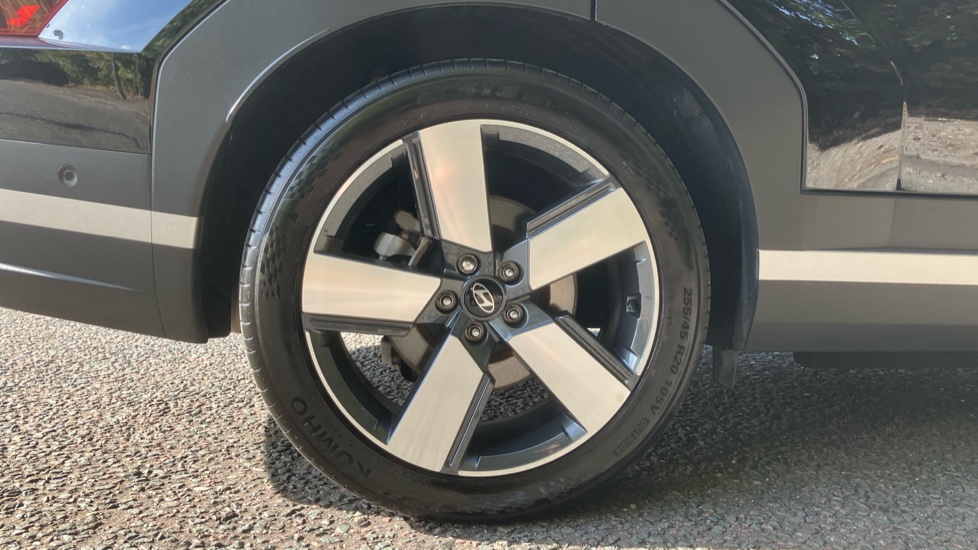 Hyundai SANTA FE 1.6 TGDi Hybrid Ultimate 5dr 4WD Auto Hybrid Estate - Image 7