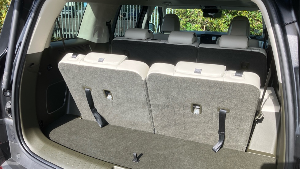 Hyundai SANTA FE 1.6 TGDi Hybrid Ultimate 5dr 4WD Auto Hybrid Estate - Image 26