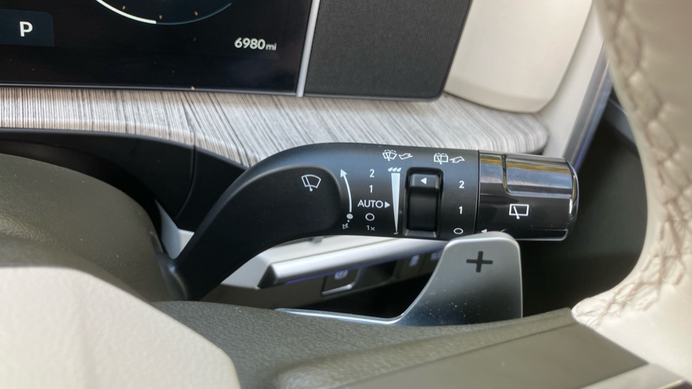Hyundai SANTA FE 1.6 TGDi Hybrid Ultimate 5dr 4WD Auto Hybrid Estate - Image 35