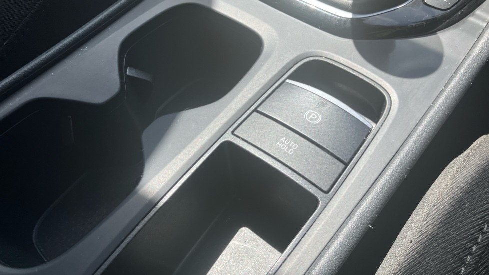 Hyundai TUCSON 1.6 TGDi Premium 5dr 2WD Petrol Estate - Image 25